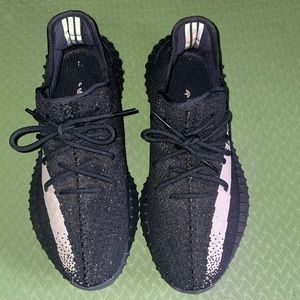 Oreo Yeezy Boost 350 V2